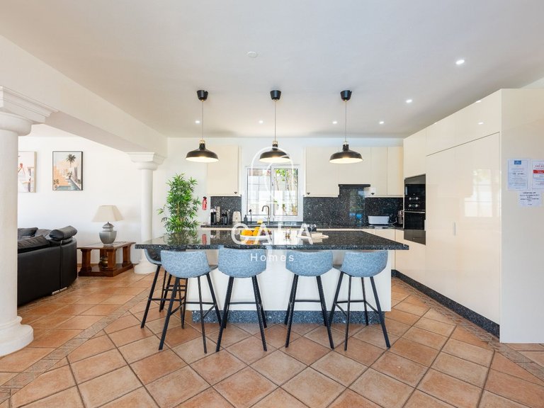 Villa for Sale in Golf Del Sur, Tenerife 19