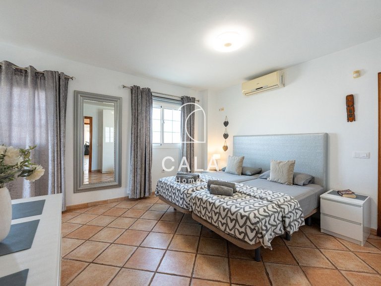 Villa for Sale in Golf Del Sur, Tenerife 21