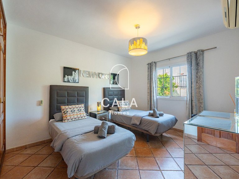 Villa for Sale in Golf Del Sur, Tenerife 29