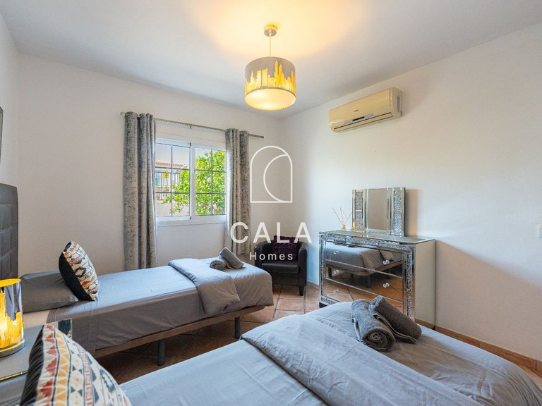 Villa for Sale in Golf Del Sur, Tenerife 32