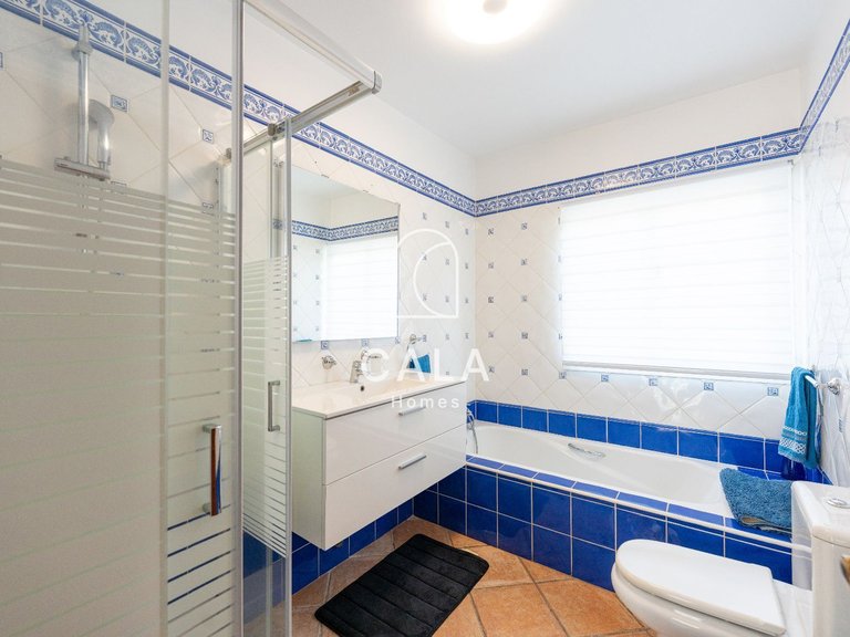 Villa for Sale in Golf Del Sur, Tenerife 33