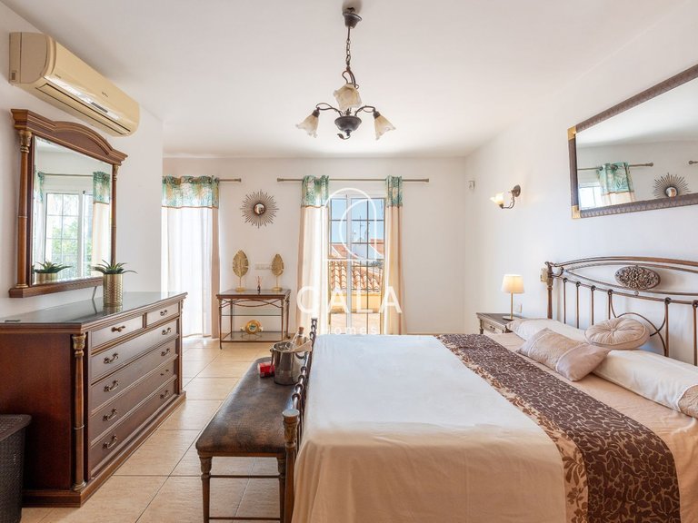 Villa for Sale in Golf Del Sur, Tenerife 39