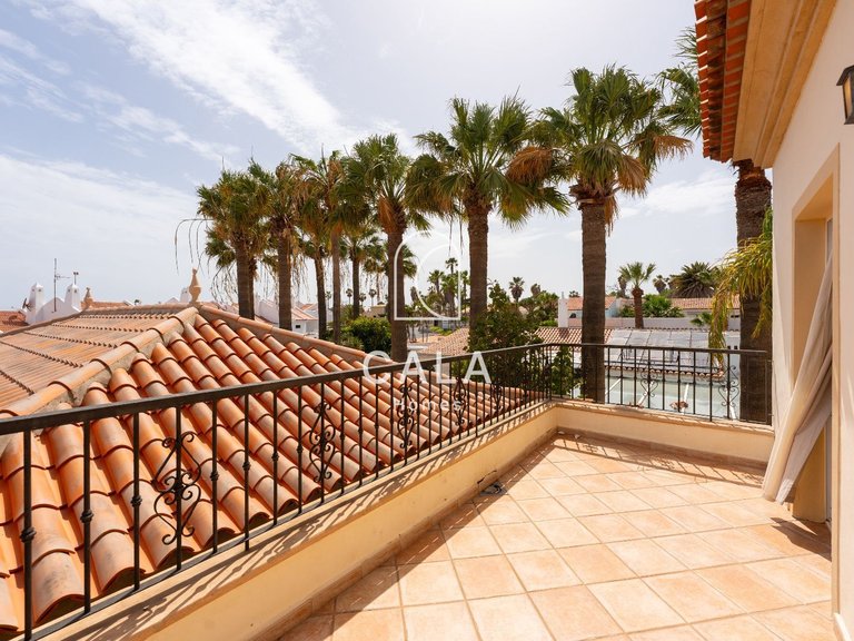 Villa for Sale in Golf Del Sur, Tenerife 45