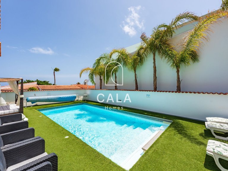 Villa for Sale in Amarilla Golf, Tenerife 3