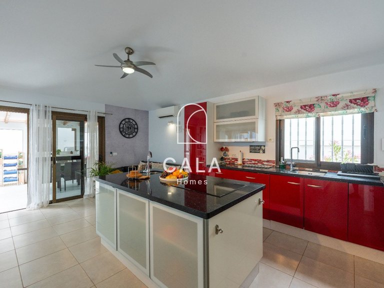 Villa for Sale in Amarilla Golf, Tenerife 18