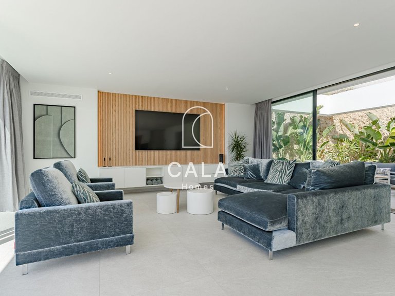 Villa for Sale in Costa Adeje, Tenerife 14