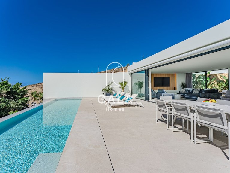 Villa for Sale in Costa Adeje, Tenerife 16