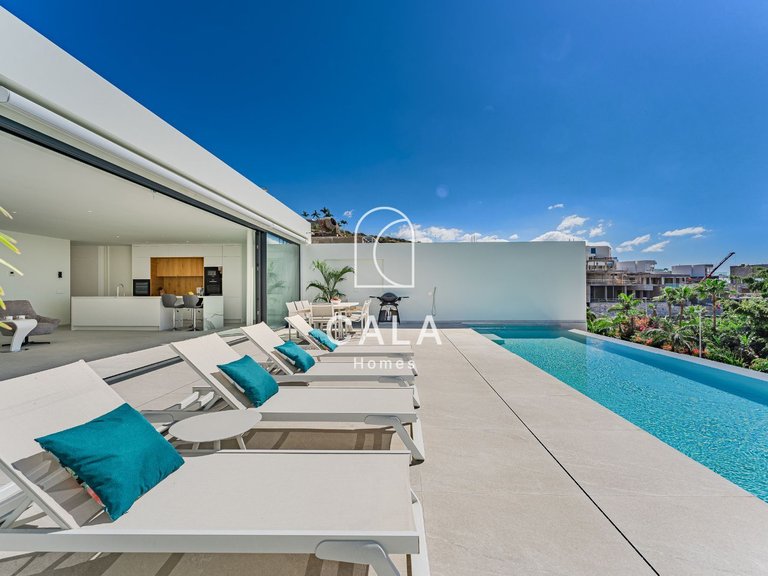 Villa for Sale in Costa Adeje, Tenerife 17
