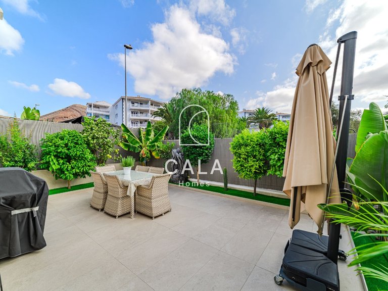 Apartment for Sale in Playa De Los Cristianos, Tenerife 6