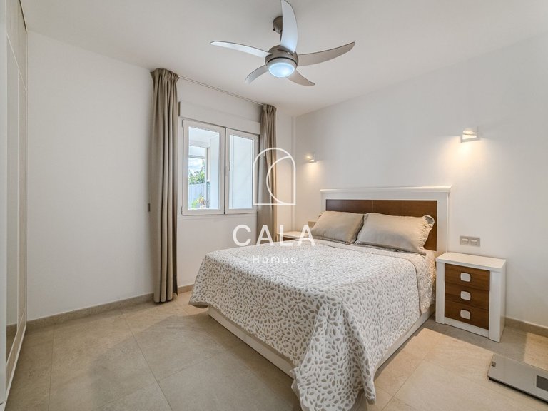 Apartment for Sale in Playa De Los Cristianos, Tenerife 7