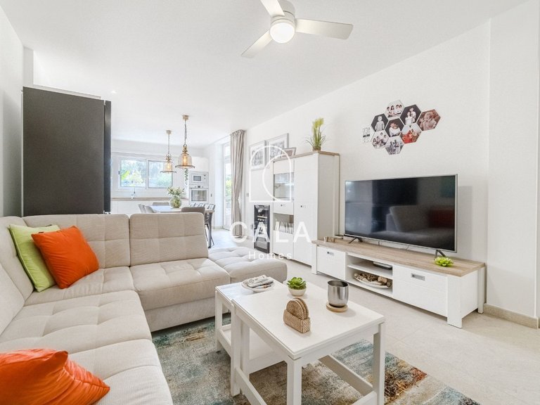 Apartment for Sale in Playa De Los Cristianos, Tenerife 18