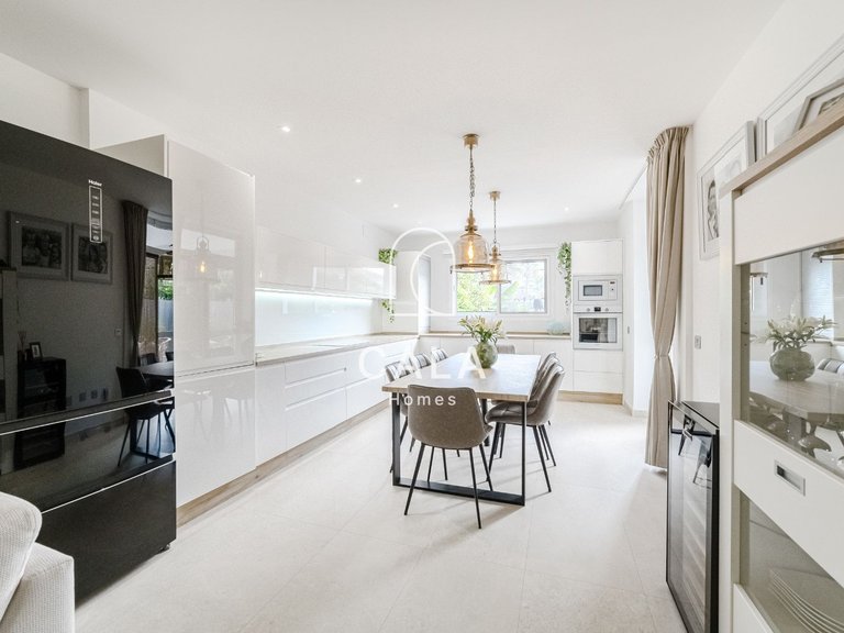 Apartment for Sale in Playa De Los Cristianos, Tenerife 19