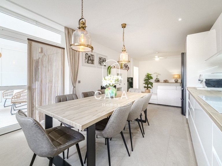 Apartment for Sale in Playa De Los Cristianos, Tenerife 21