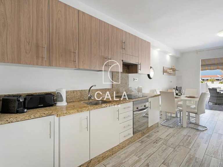 Apartment for Sale in San Eugenio Alto, Tenerife 11