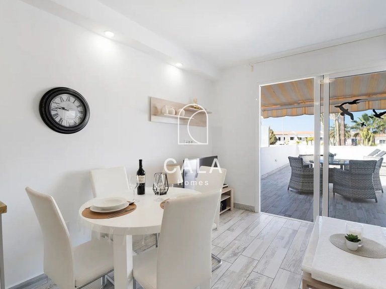 Apartment for Sale in San Eugenio Alto, Tenerife 15