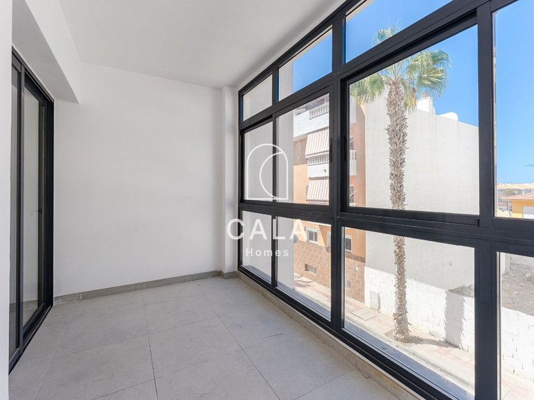 Apartment for Sale in Playa San Juan, Tenerife 6
