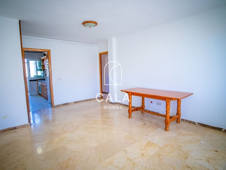 Apartment for Sale in Playa De Los Cristianos, Tenerife 8
