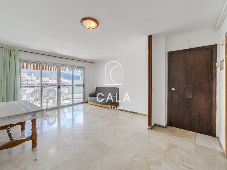 Apartment for Sale in Playa De Los Cristianos, Tenerife 6