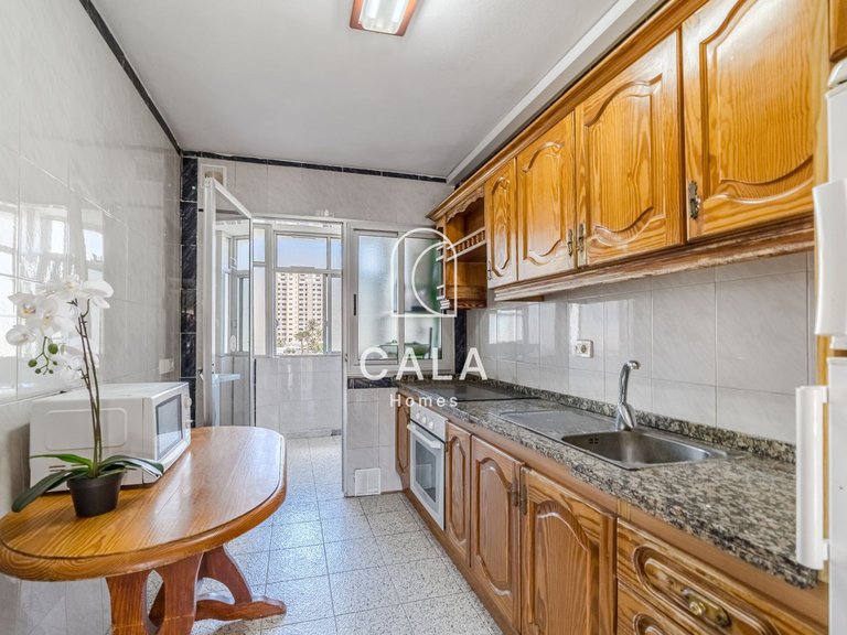 Apartment for Sale in Playa De Los Cristianos, Tenerife 5