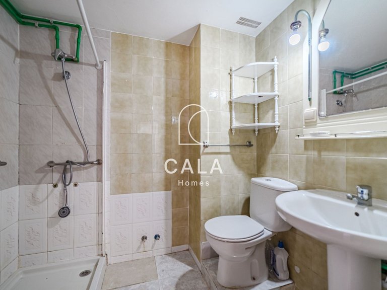 Apartment for Sale in Playa De Los Cristianos, Tenerife 16