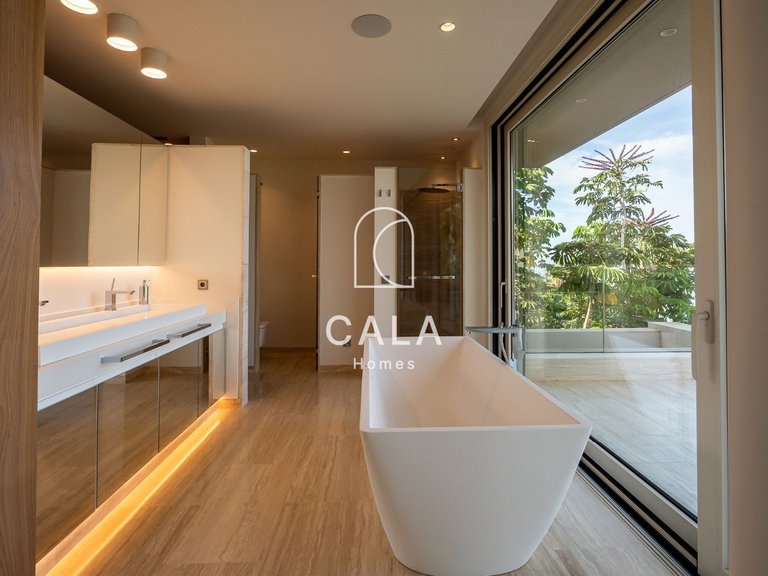 Villa for Sale in La Caleta, Tenerife 24