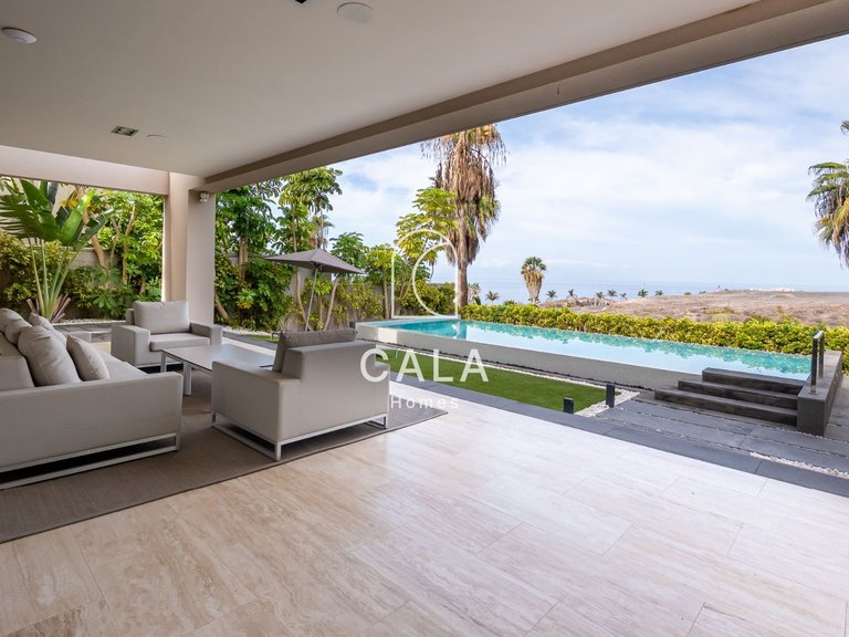 Villa for Sale in La Caleta, Tenerife 5
