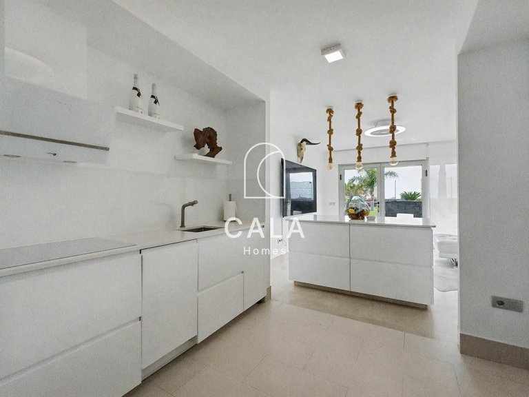 Villa for Sale in Amarilla Golf, Tenerife 6