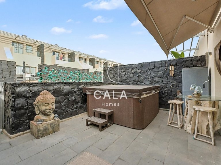 Villa for Sale in Amarilla Golf, Tenerife 11