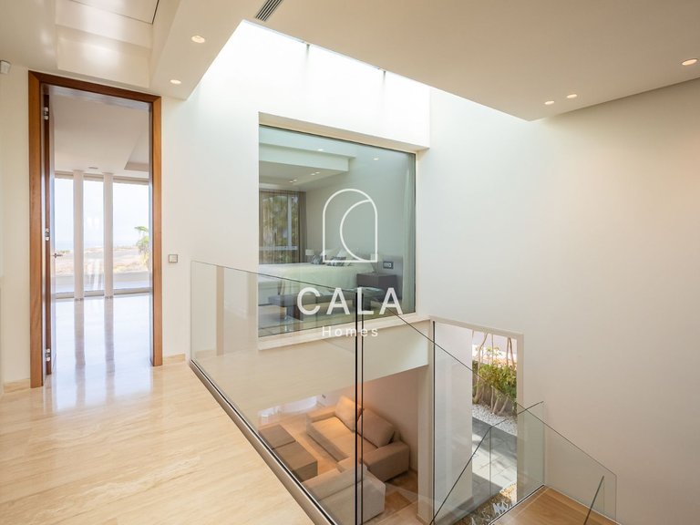 Villa for Sale in La Caleta, Tenerife 33