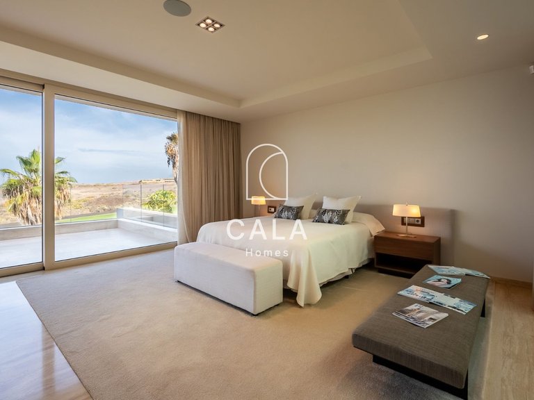 Villa for Sale in La Caleta, Tenerife 21