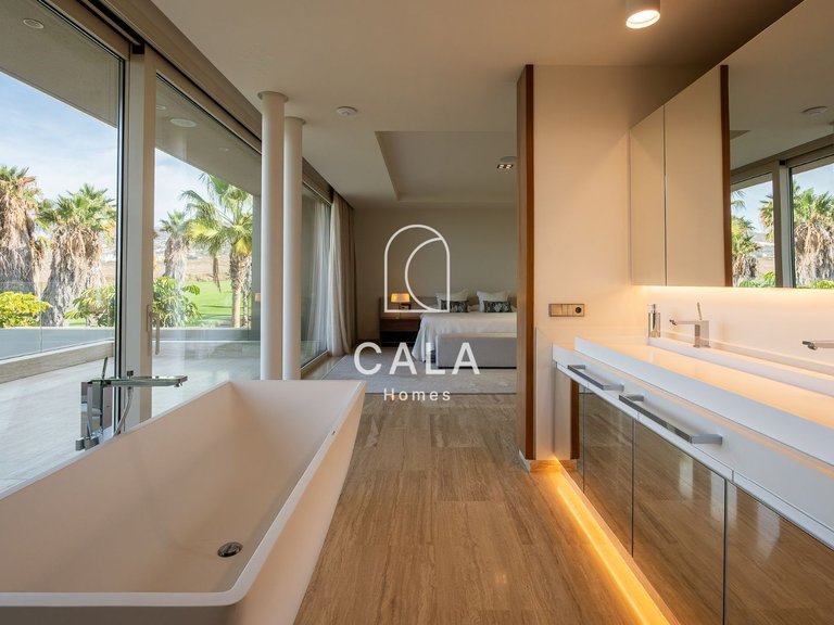 Villa for Sale in La Caleta, Tenerife 25