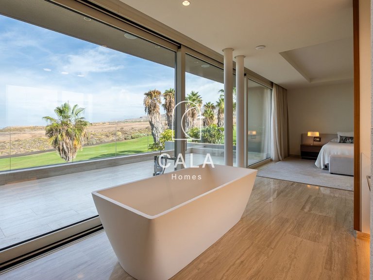 Villa for Sale in La Caleta, Tenerife 23