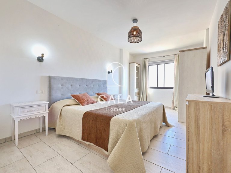 Apartment for Sale in Playa Paraíso, Tenerife 12