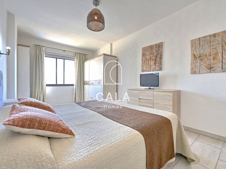 Apartment for Sale in Playa Paraíso, Tenerife 13