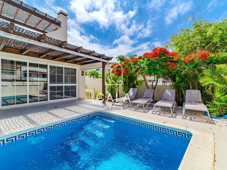 Villa for Sale in La Caleta, Tenerife 4