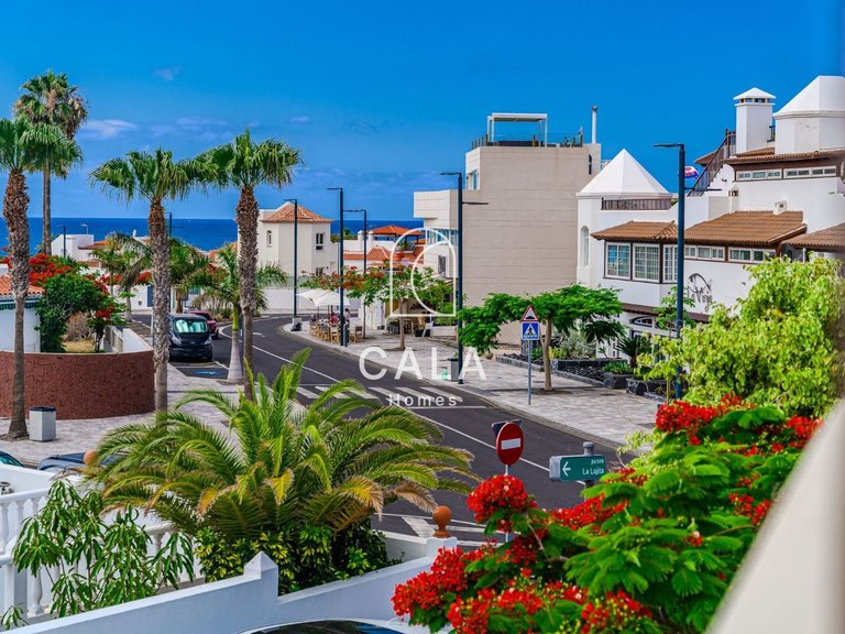 Villa for Sale in La Caleta, Tenerife 10