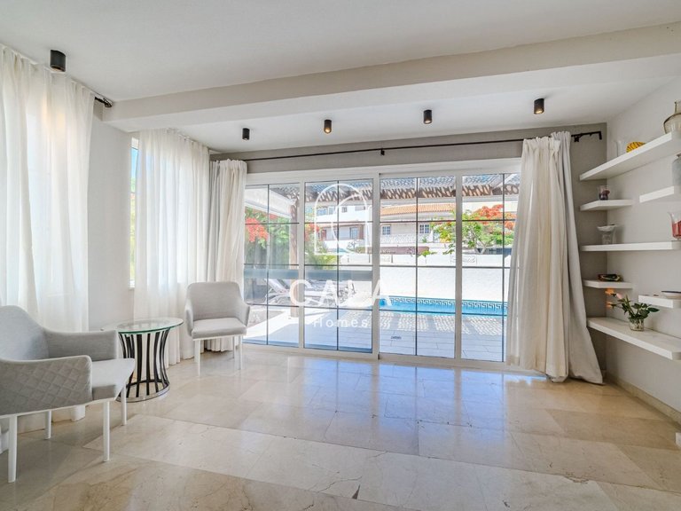 Villa for Sale in La Caleta, Tenerife 11