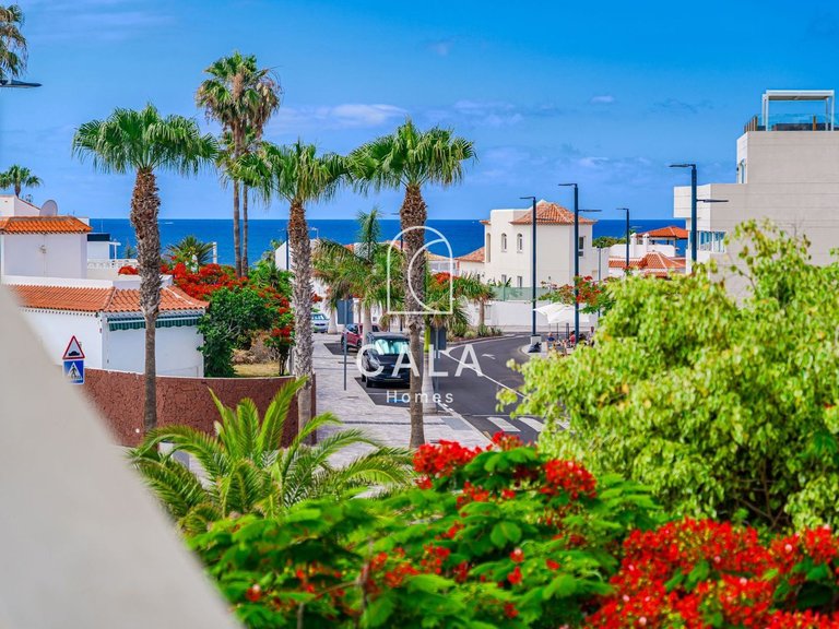 Villa for Sale in La Caleta, Tenerife 20