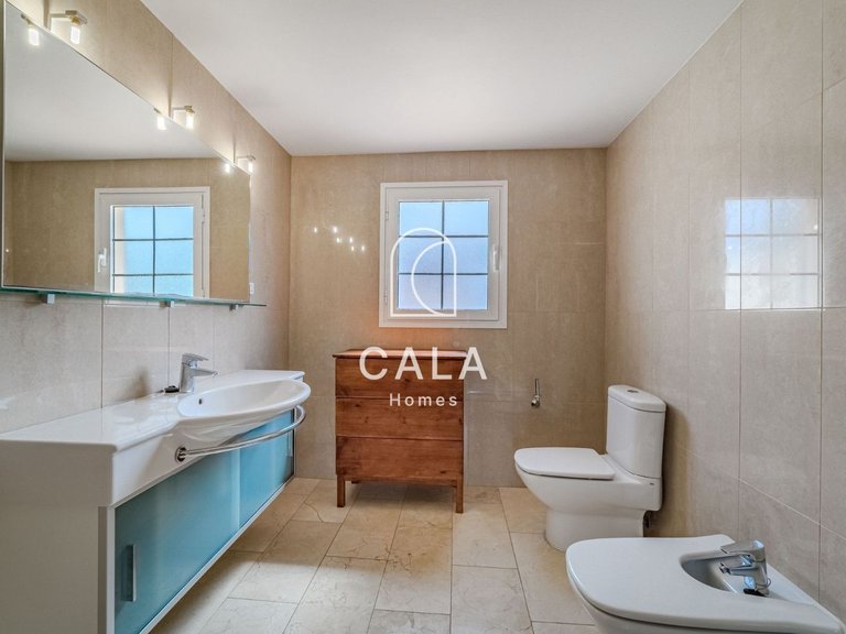 Villa for Sale in La Caleta, Tenerife 25