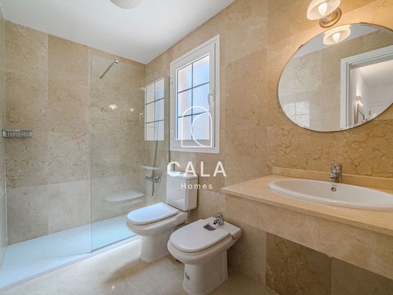 Villa for Sale in La Caleta, Tenerife 26