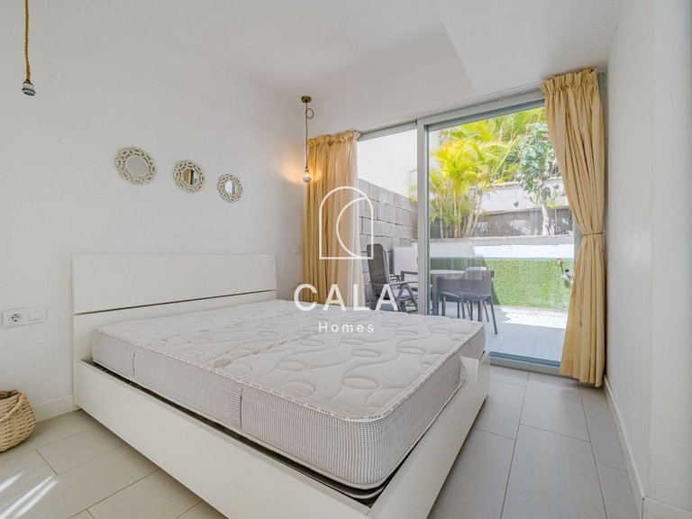 Villa for Sale in La Caleta, Tenerife 35