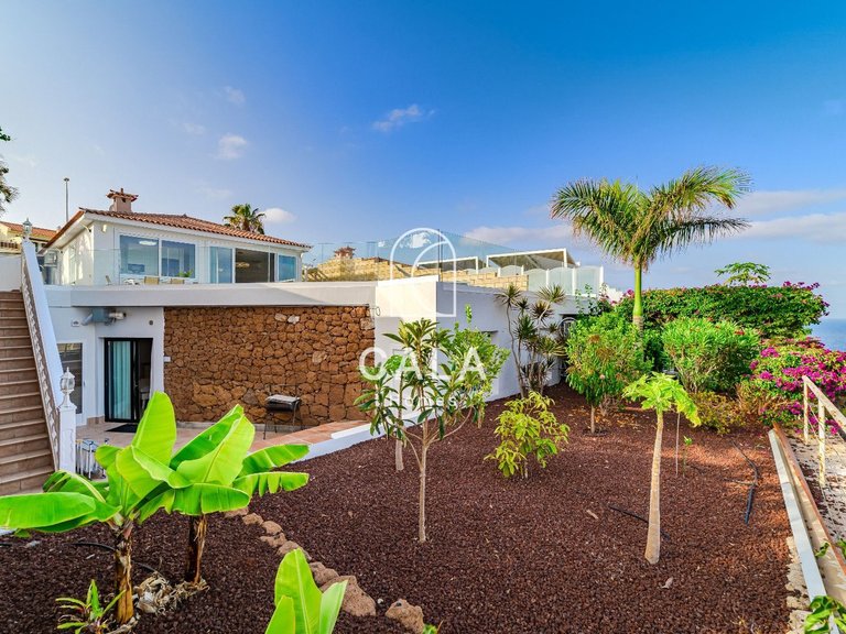 Villa for Sale in Costa Adeje, Tenerife 16