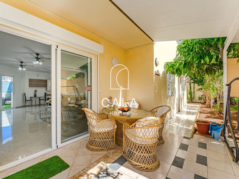 Villa for Sale in Playa De Los Cristianos, Tenerife 11