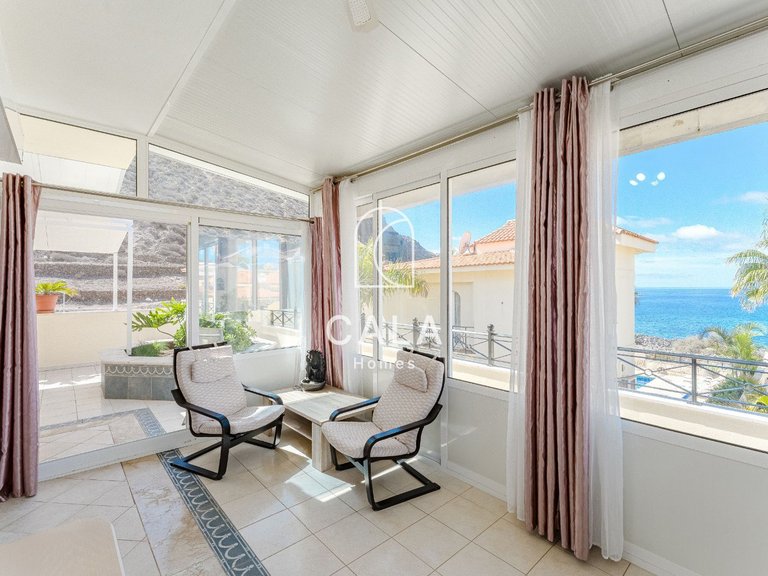 Villa for Sale in Playa De Los Cristianos, Tenerife 13