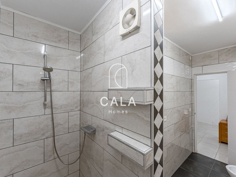 Villa for Sale in Playa De Los Cristianos, Tenerife 45