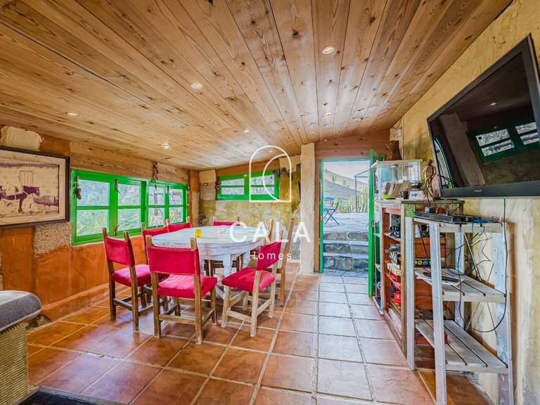 Villa for Sale in Vilaflor, Tenerife 41