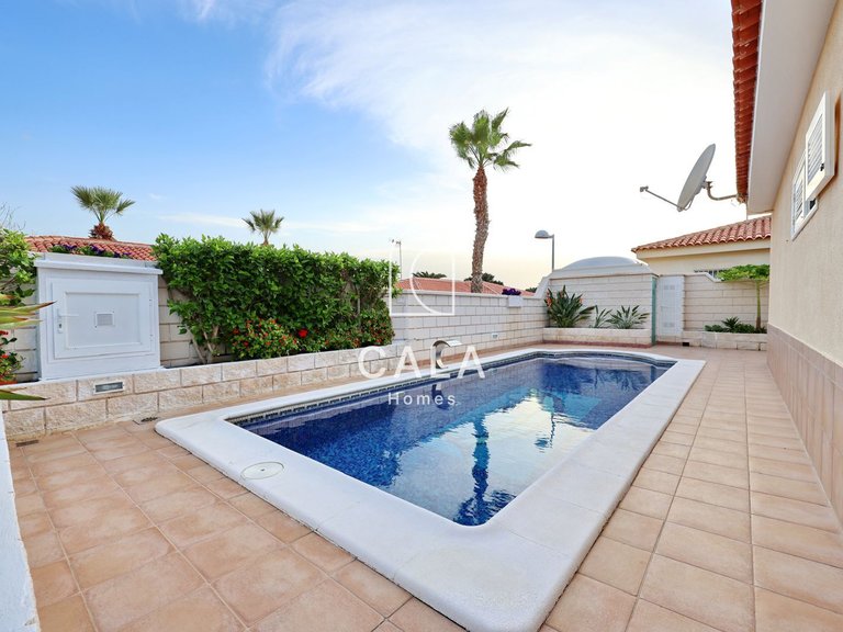 Villa for Sale in Callao Salvaje, Tenerife 4