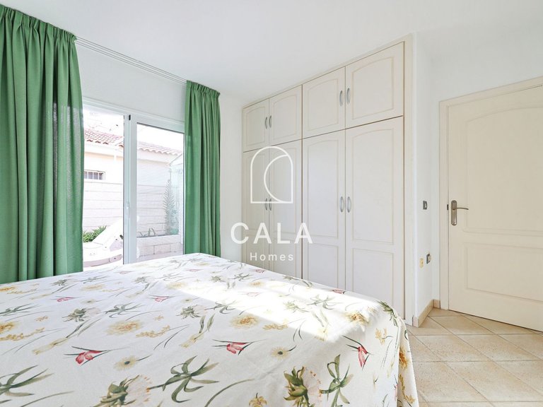 Villa for Sale in Callao Salvaje, Tenerife 31