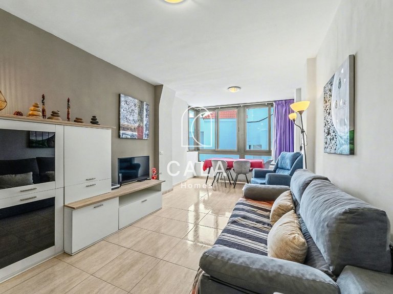 Apartment for Sale in Playa De Los Cristianos, Tenerife 4