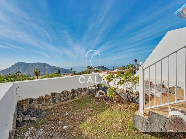 Apartment for Sale in Chayofa, Tenerife 4